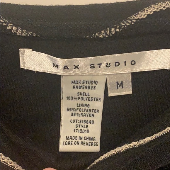 Black skirt - Picture 2 of 3